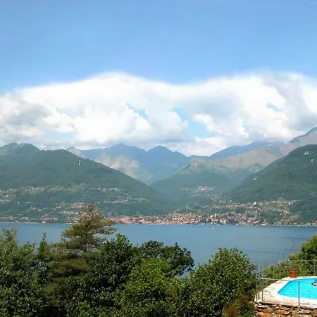 Erica Con Piscina Privata Sul Di Vakantiehuis Colico