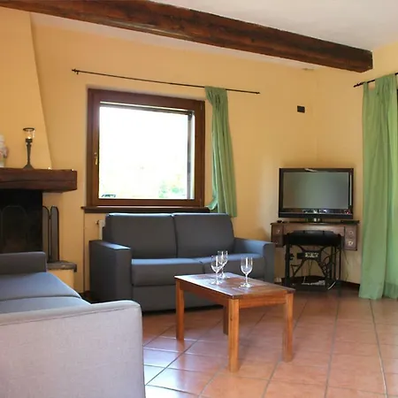 Erica Con Piscina Privata Sul Di Vakantiehuis Colico